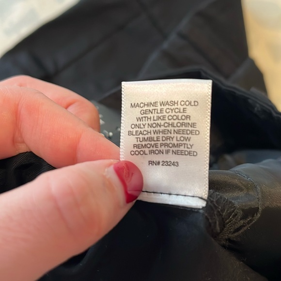 Women’s NY & CO black dressy shorts - size 18 - Picture 6 of 6